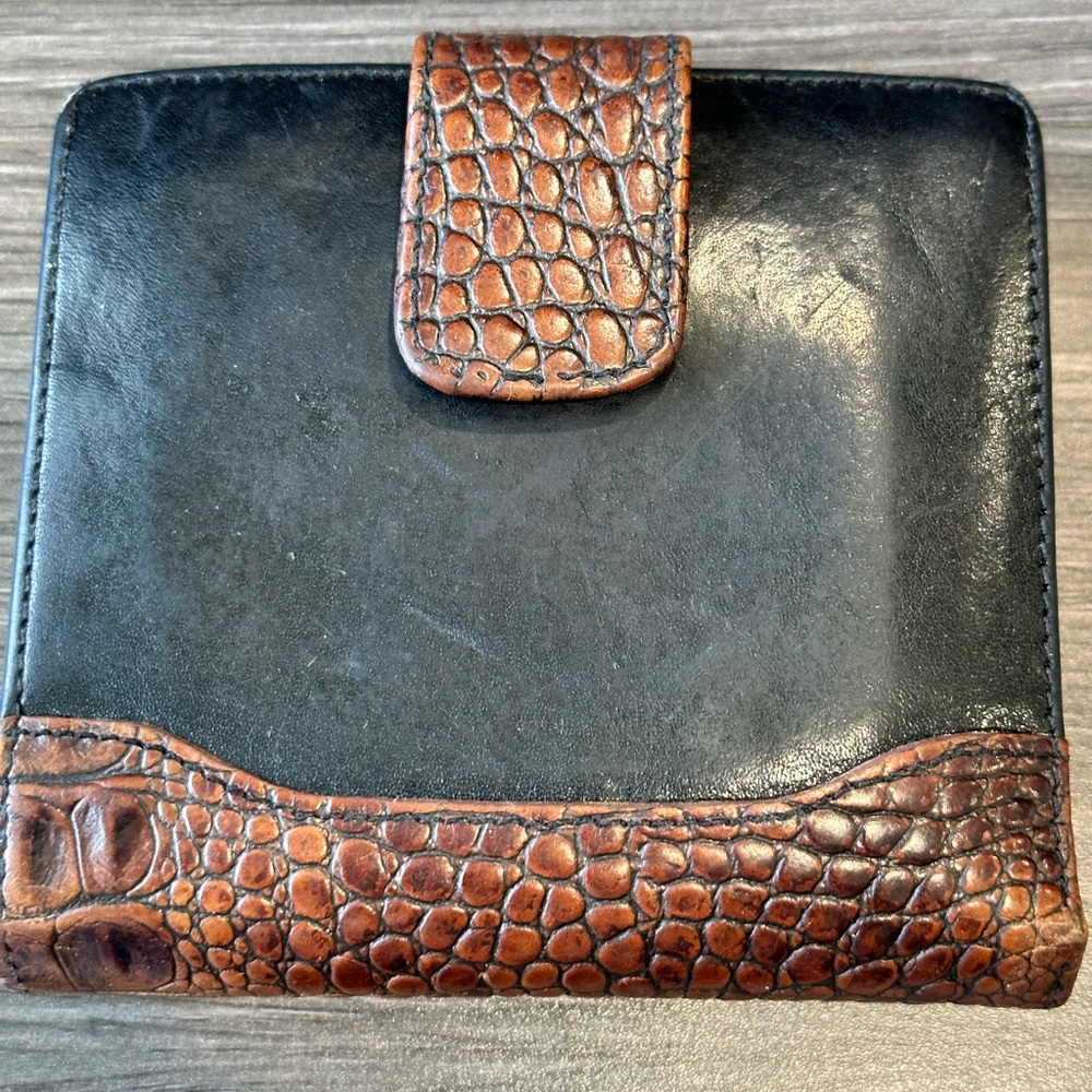 Vintage Brahmin Leather Wallet.